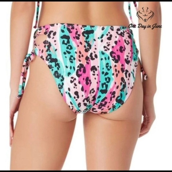 Sugar Beach Bikini Bottoms - Picture 2 of 5